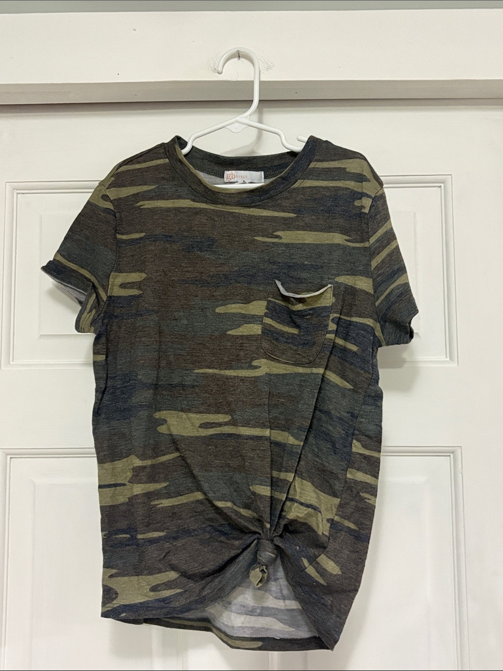 GB girls Olive & Black Camo Front-Knot Pocket Tee